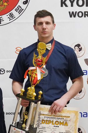 Михайло Чернов